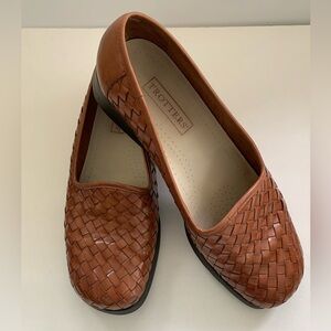 Ladies Trotters Shoes, 12W, Comforts, Brown, Great Condition